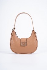 AA012404086 A stylish bag...