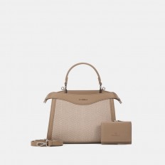 AA012405066 A medium-sized...