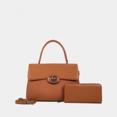 AA012410063 Medium-sized...