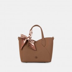 AA012506096 Luxurious bag...