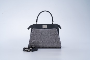 GD012312036 حقيبة عصرية لامعة