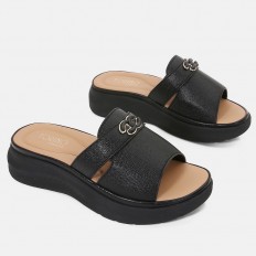 OC394 Medical slippers in...