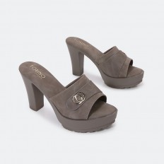 OXQC18 Platform slippers...