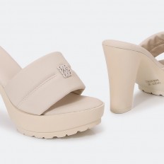 OXQC7 Comfortable and...