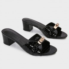 QXQ2161 Wide-heeled...