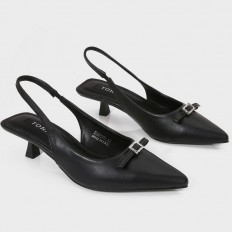 ZSQB75 Sandal with an...