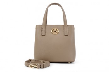 AA012309135 A small bag...