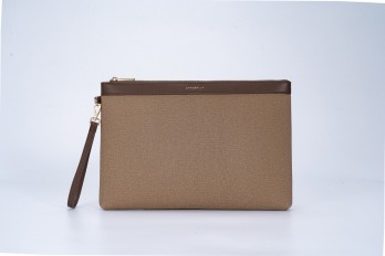 AA012310152 حقيبة كبيرة...