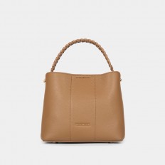 AA012508099 حقيبة صغيرة...