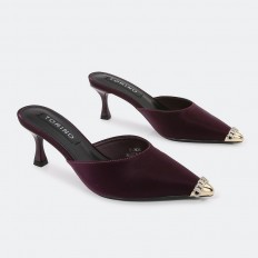 HXQB23 Heel slippers with a...