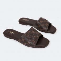 OX3041 Flat slippers with a...