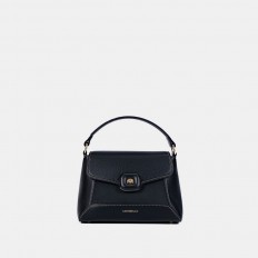 AA012405077 A stylish and...