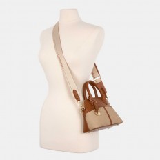 AA012502020 a stylish bag...