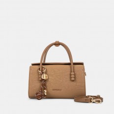 AA012504144 Luxurious bag...