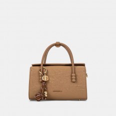 AA012504144 Luxurious bag...