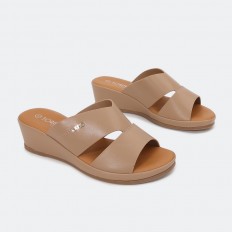 slipper with heel embossed...