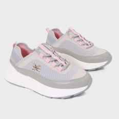 DY690 sports shoes with a...