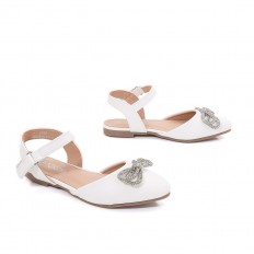 حذاء بناتي لامع مزين بفيونكا