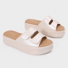 OR615 Rocky slippers with a...