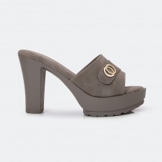 OXQC18 Platform slippers...