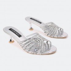 Chic and modern heel...