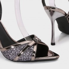 HSQ412 Chic sandal with a...