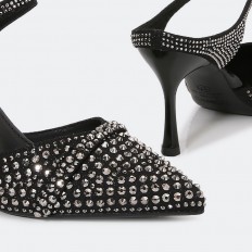 HXQB84 Closed-Toe Heeled...