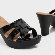 OXQ2229 Platform Slippers...
