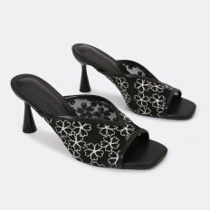 QXQ1952 embroidered tulle...