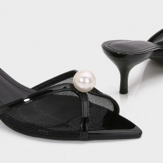 QXQ2167 Heeled shoes with a...