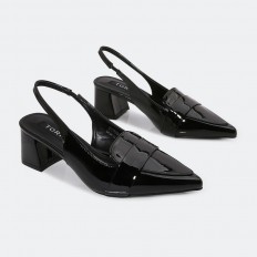 ZSQB63 Sandal with an...