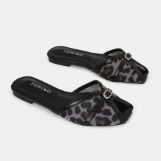 ZX2903 Flat slippers with a...