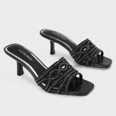 ZXQ1897 heels with a...