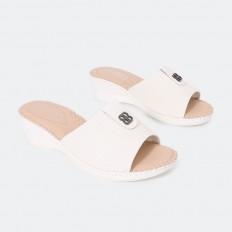 C319 Medical slippers...