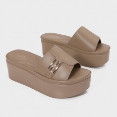 OR635 Rocky heeled slippers...