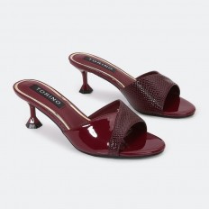 ZXQ1887 heels with a shiny...