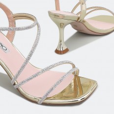 Unique elegant heeled...
