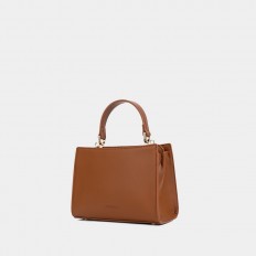 AA012405180 A bag with...