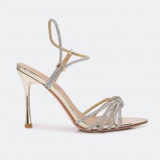 HSQ358 Sandal with a modern...