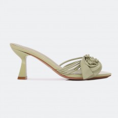 HXQ620 Slippers with a...