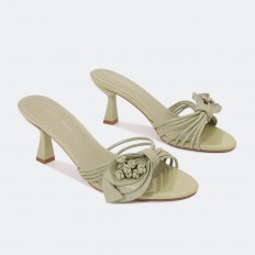 HXQ620 Slippers with a...