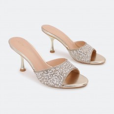 BXQ2143 Heel sleeper with a...